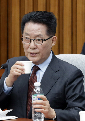박지원 "대게 첫날 70%가 투표..33% 결코 채우지 못할 것"