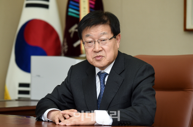 김영주 무협 회장 "내년 혁신 성장의 해로…한·미 FTA 재협상 적극 대응"