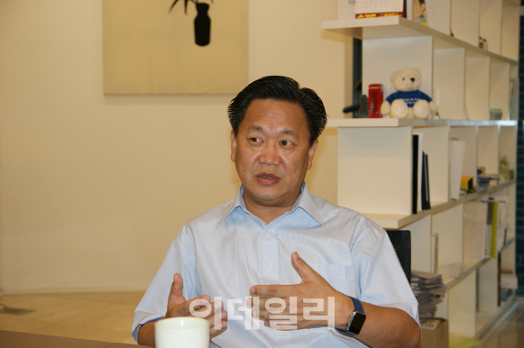 [무술년, 개띠CEO가 뛴다]존리 메리츠운용 "노후자금 인식부터 바꿔야"