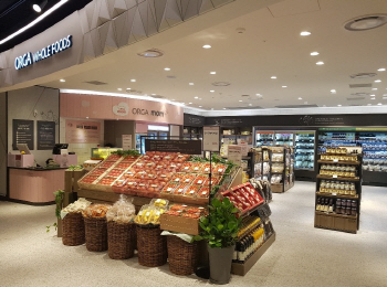 올가홀푸드, '올가 롯데백화점 잠실점' 새단장 오픈