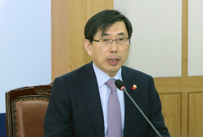 법무부 "가상화폐 거래소 폐쇄 법안 추진"…도박개장죄 적용 검토(종합)