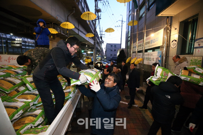 [동네방네]8년째 익명으로 쌀 기부…성북구 월곡2동 기부천사