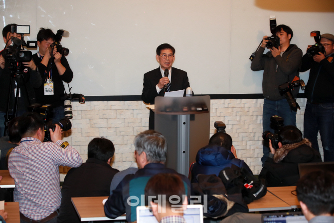 [포토]정호영 전 특검, '부끄러움없이 수사했다'
