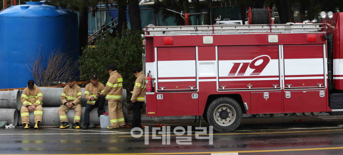 [나는 소방관이다]"인명 구조하다 죽으면 영광"…소방관 10년간 51명 순직