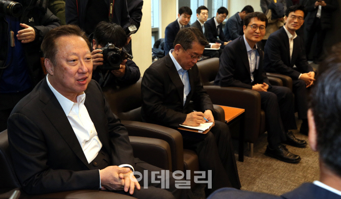 [포토]인사말하는 박용만 회장