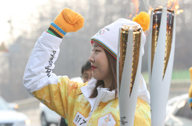 [포토] 한혜진 '2018 평창 올림픽 파이팅!'