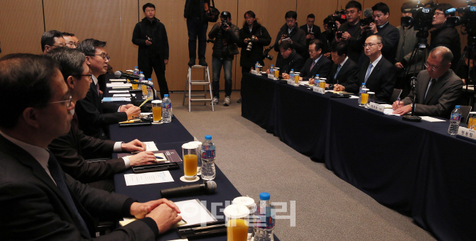 [포토]현대차그룹과 현장소통 간담회 가진 김동연 경제부총리