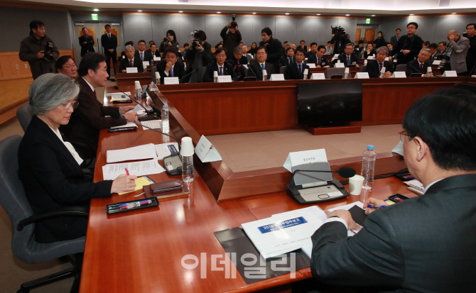[포토]'모두발언하는 이낙연 국무총리'