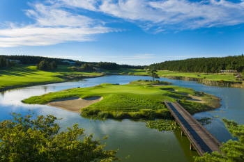 '제주도 2주 합숙'까지…식품업계 신입사원 이색 교육 열전