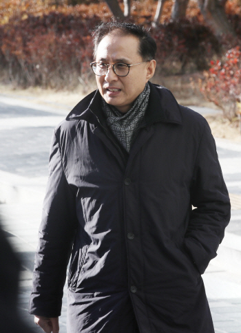 MB조카 이동형 "다스는 지분 보유한 부친 소유, 월급사장 아냐"(종합)