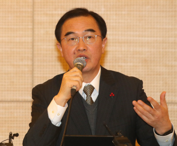 조명균 "북미대화 재개가 '평창'국면 지속 관건"