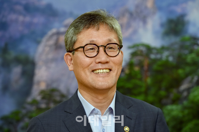 김재현 산림청창 “올해 정책 패러다임 자원→사람 중심으로 바꿀 것”