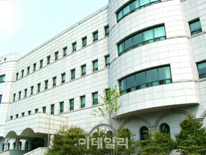 '제 식구 감싸기' 판결 없앤다…軍 항소심, 민간 고법 이관