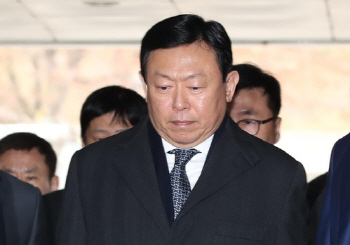 유죄냐 무죄냐…신동빈, 오늘 ‘최순실재판’