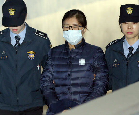 최순실 재판부 "崔, 삼성에서의 제3자 뇌물수수 혐의 인정 안 돼"(속보)