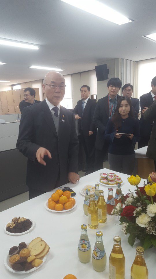 이효성 “유튜브 등 데이터 사용량 국민에 공개..알뜰폰 소외 안타깝다”