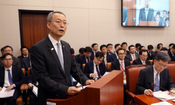 백운규 장관 21일 국회출석…한국GM 해결 묘책 나오나