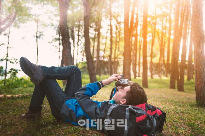 올 설 연휴 여행 트랜드 "'혼자 가고, 숙박비 늘리고"