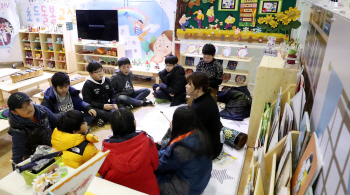 "학원 뺑뺑이 시키란 거냐" 돌봄교실 정원제한 학부모들 분통