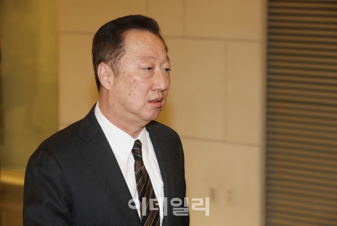 [포토]서울상의 의총 참석하는 박용만 대한상의 회장