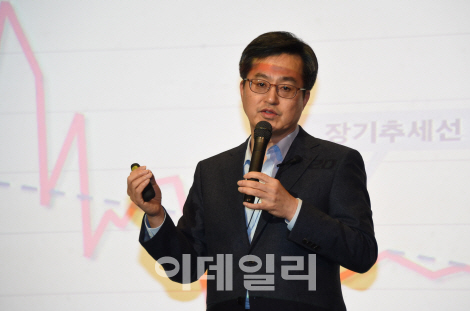 GM 요구 수용하면 韓 조세회피처 재지정 '자충수'