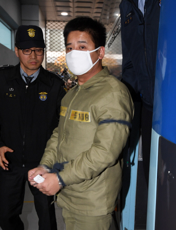 기초생활 부정수급 제 2 '어금니 아빠' 막는다…고급車 차명보유 차단