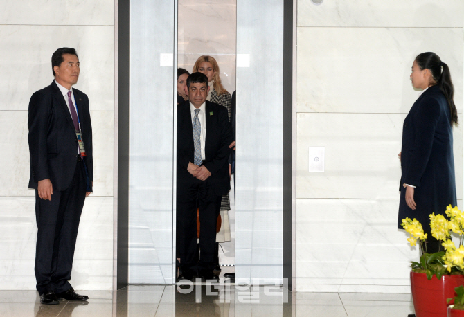 [포토]이방카 트럼프, 평창올림픽 폐막식 참석차 방한