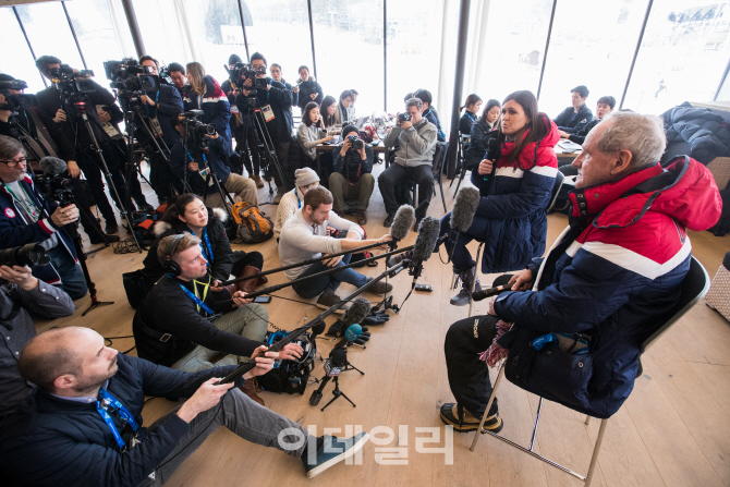 [포토]평창에서 브리핑하는 美 백악관 대변인
