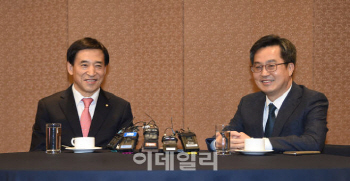 최저임금 인상 물가 영향은? 급감한 中관광객 경상수지 주목