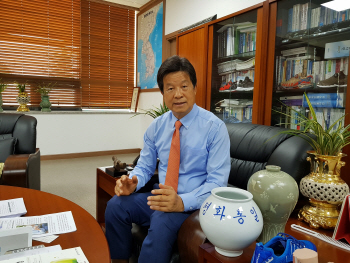 문창섭 삼덕통상 회장, 한국신발산업협회 회장으로 재신임