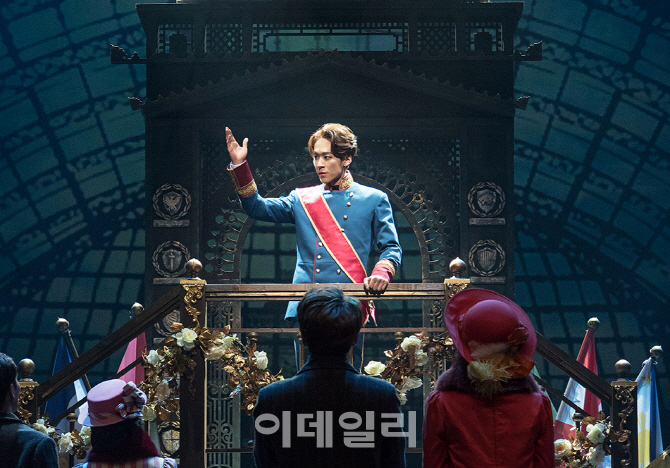 '더 라스트 키스' 폐막…카이 "3개월간 마음껏 연기 벅차"