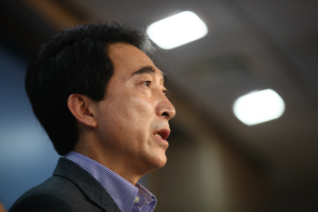 박수현 "오영환씨, 靑대변인 시절 부정청탁한 사람..거절하자 보복"