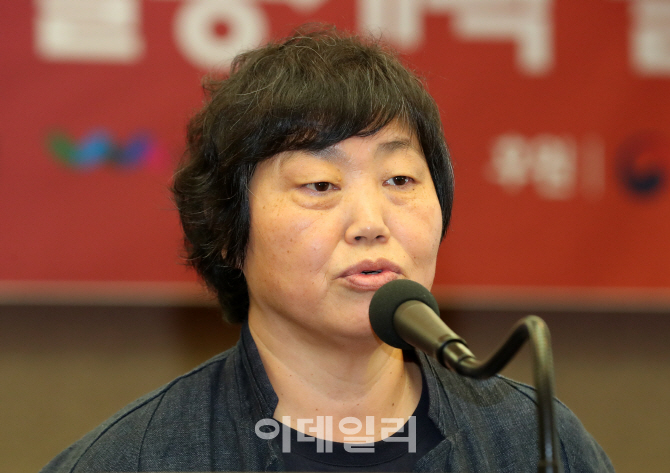 [포토]인사말하는 임순례 한국영화성평등센터 든든 공동센터장