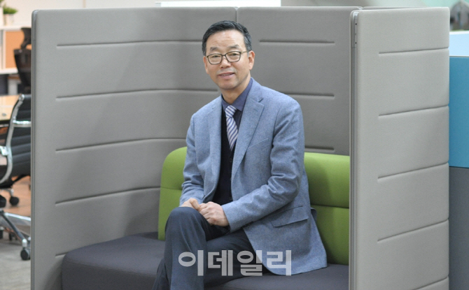 매출 1000억·흑자전환 '두마리 토끼' 노재근 코아스 회장