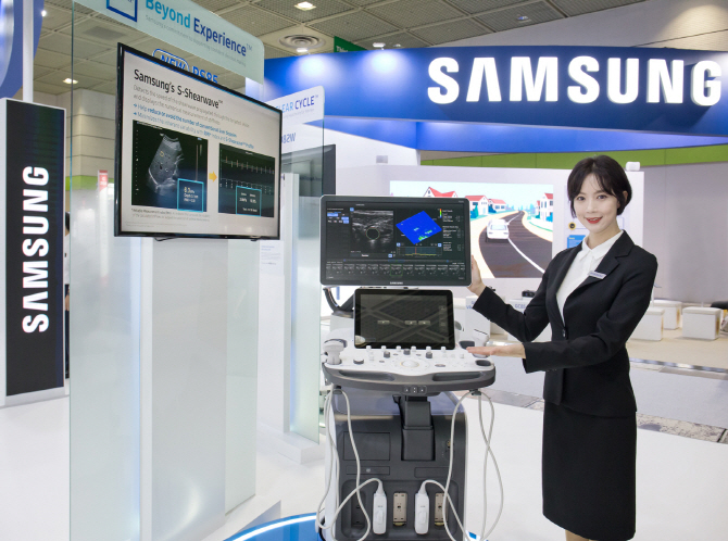 삼성·LG 'KIMES 2018'서 의료용 기기 전시