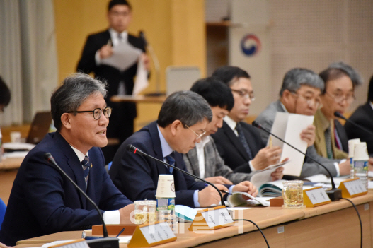 [포토]김재현 산림청장, ‘2018년 산림·임업 단체장 간담회’ 주재