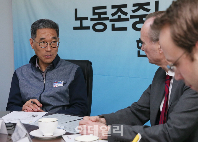 [포토]주한독일대사와 간담회 가진 김주영 위원장