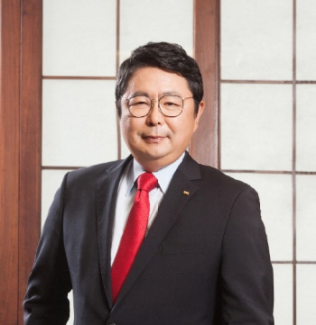 김상범 이수그룹 회장, 계열사 무보수 대표 맡아