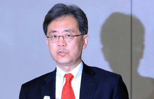 [외환브리핑]G2 무역전쟁에 한미 FTA까지…원화 약세 전망