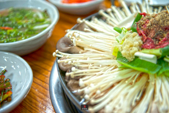 '수요미식회' 두부 버섯전골 맛집 포천 산비탈 순두부