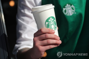 美스벅 ‘발암경고문’ 부착, 韓스벅에도 영향?