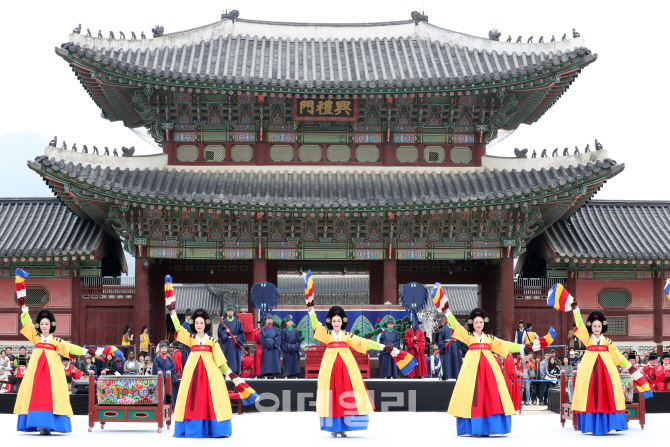 [포토]문화재청-한국문화재재단, '경복궁 수문장 임명의식' 개최