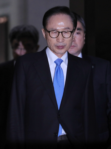 MB, 완강히 거부…檢, 3번째 '옥중조사'도 실패(종합)