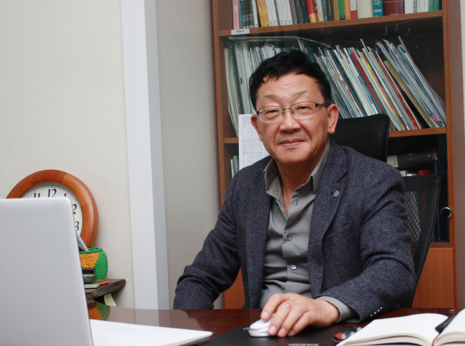 류경오 아시아종묘 대표 "종자한류 전파, 베트남·케냐 공략"
