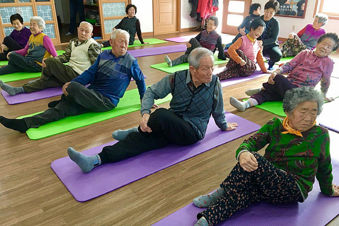 나이 들어 근육 줄면? 요양병원 신세 가능성↑