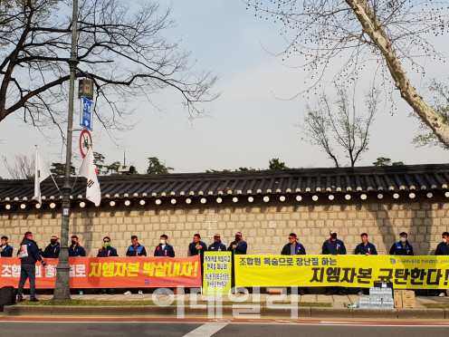 겉으론 투쟁, 안에선 흔들리는 한국GM 노조…분열조짐까지