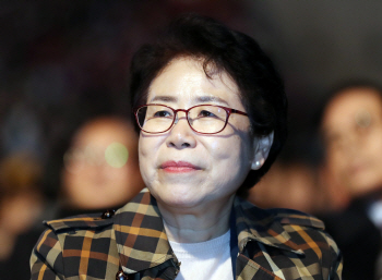 與 인천시장 경선 3위 홍미영 "정의·평등 살아나는 세상 향해 달릴 것"