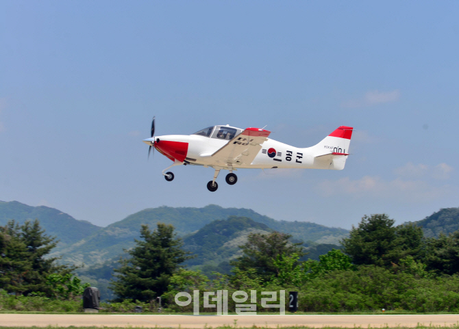 공군 국산 훈련기 전력화 지연탓, 노후 T-103 '늦깎이' 퇴역