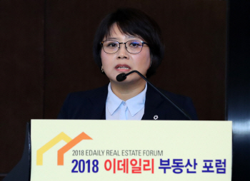 "문 정부 주택정책 사회적 경제개념 시도 이뤄질 것"