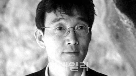 '성추행 의혹' 하일지 교수, 피해 주장 학생 명예훼손 고소